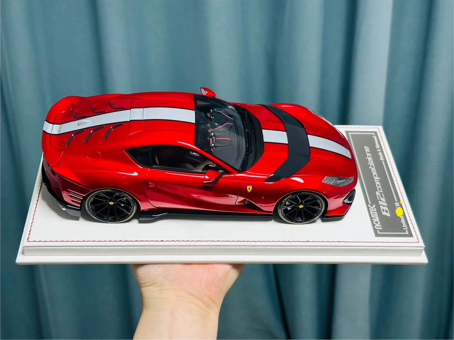 Davis & Giovanni 1/18 Ferrari 812 Competizione Novitec Rosso Red Limited 30 pcs