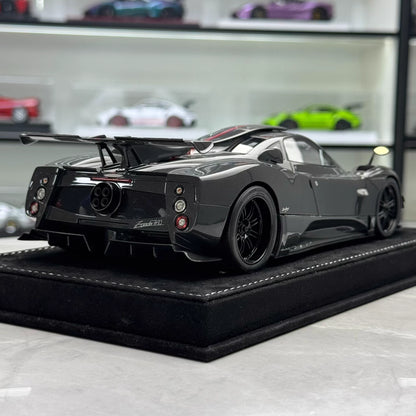 HH 1:18 Pagani Zonda 760 (Zonda Specials) Hardtop Resin Model · Carbon Grey/Red Stripe