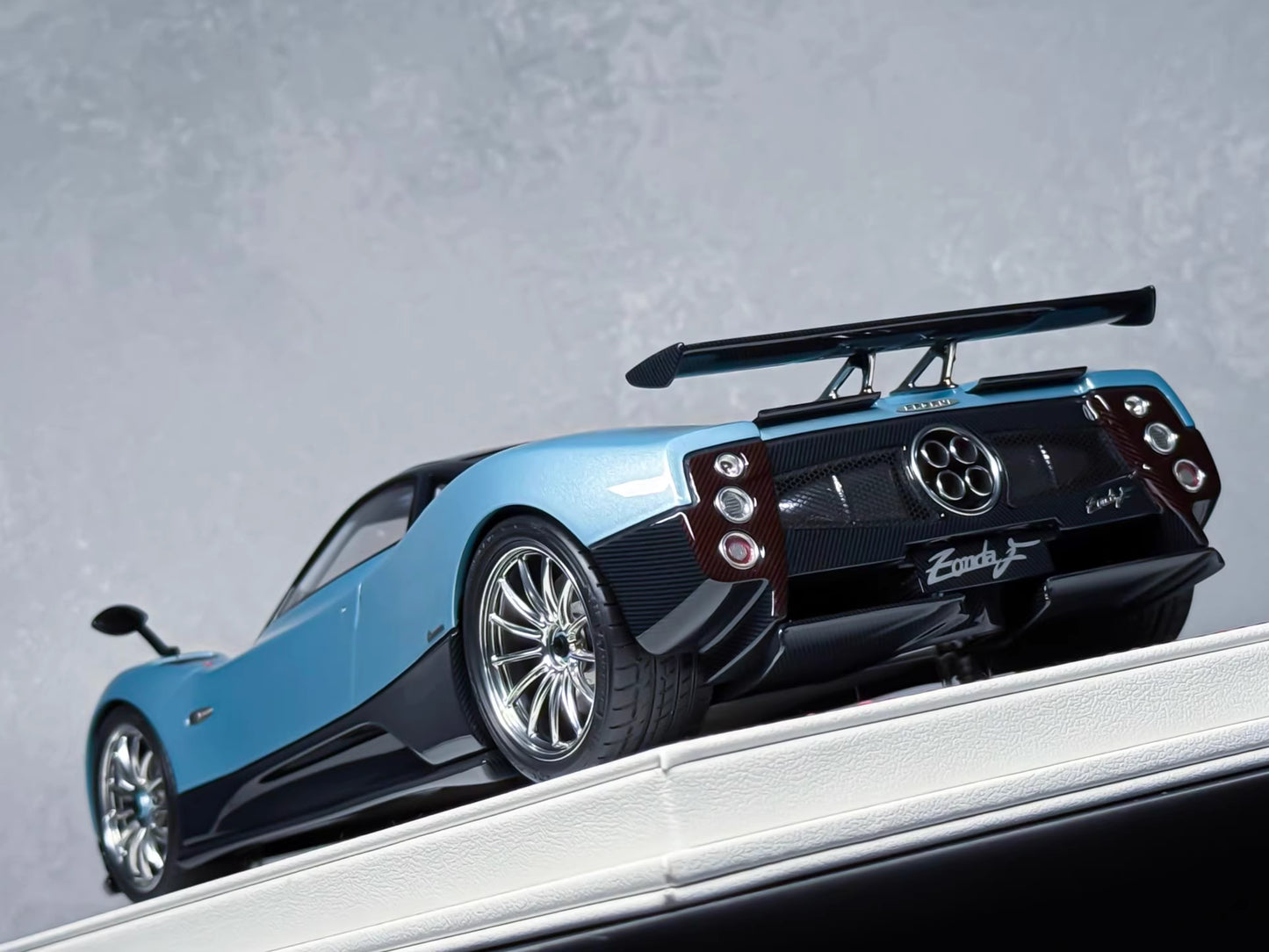 Davis & Giovanni 1/18 Pagani Zonda F Ice Blue Resin Model Limited 8