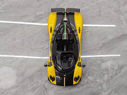 Almost Real 1/18 Pagani Zonda Cinque Yellow Carbon Diecast Model