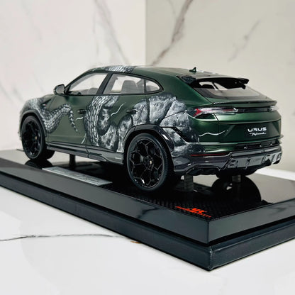 MR Collection 1/18 Lamborghini Urus One-Off Hand-Painted Dragon Resin Model 01/01