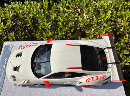 FuelMe 1/18 Porsche 911 GT3 RS (992) White / Red Resin Model