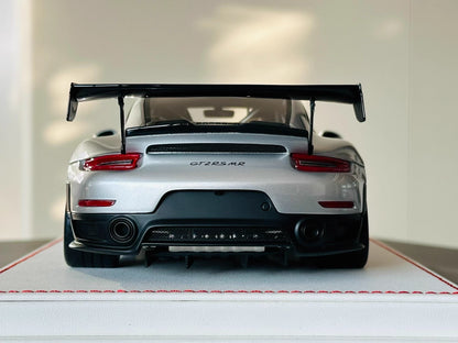 Davis & Giovanni 1/18 Porsche 911 GT2 RS MR 991 GT Silver Weissach Silver Wheels