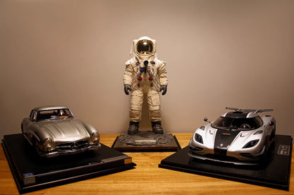 Amalgam 1/8 Mercedes-Benz 300SL – Silver Gullwing Coupe Model | Air Shipping from China