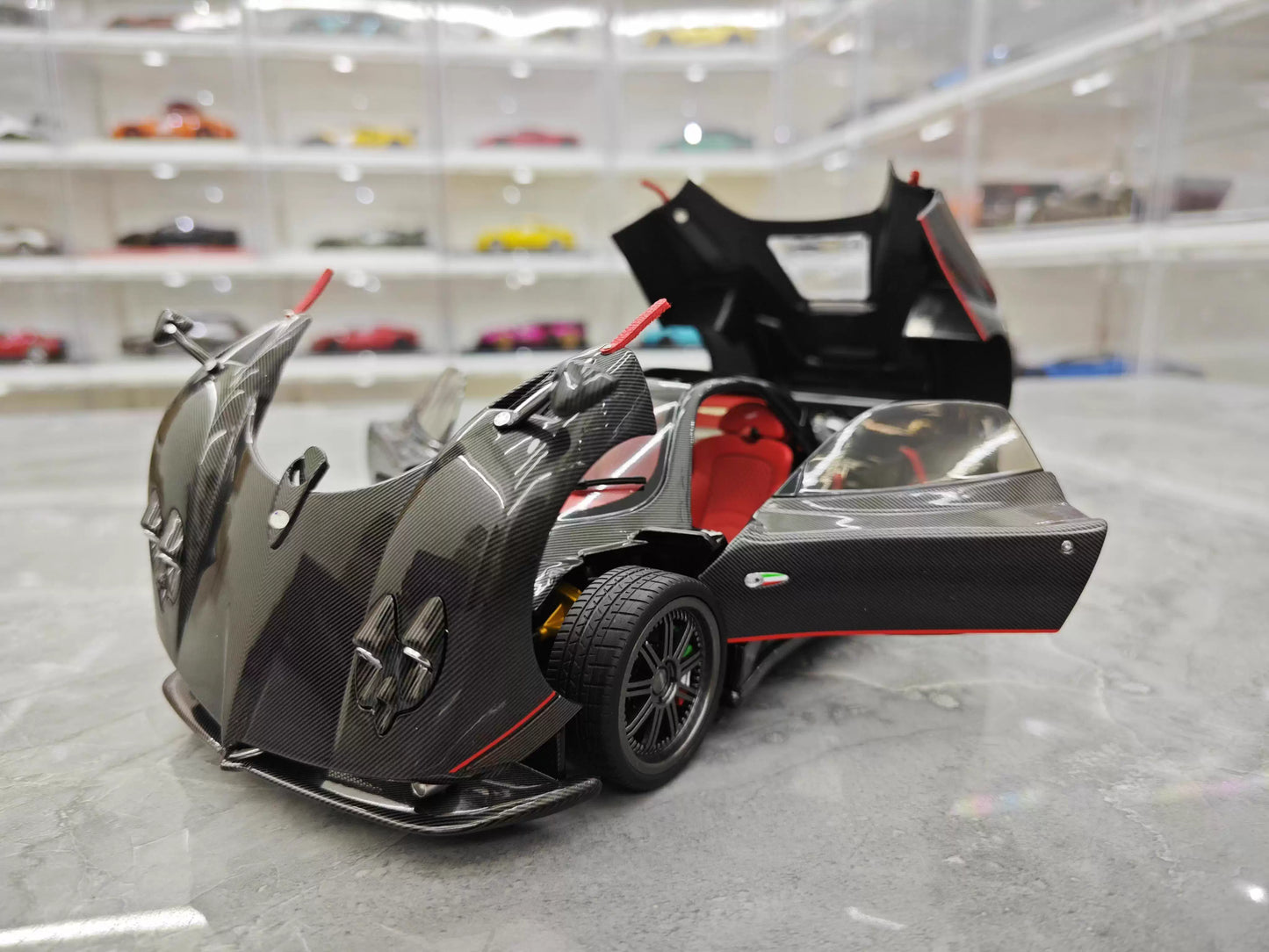 Almost Real 1/18 Pagani Zonda Cinque Exposed Carbon Diecast Model