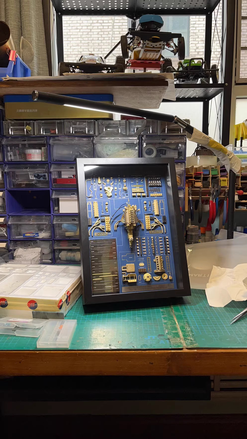 MARTISAN 1/18 Ferrari 250 GTO V12 Engine Brass Parts Display Board | Air Shipping from China