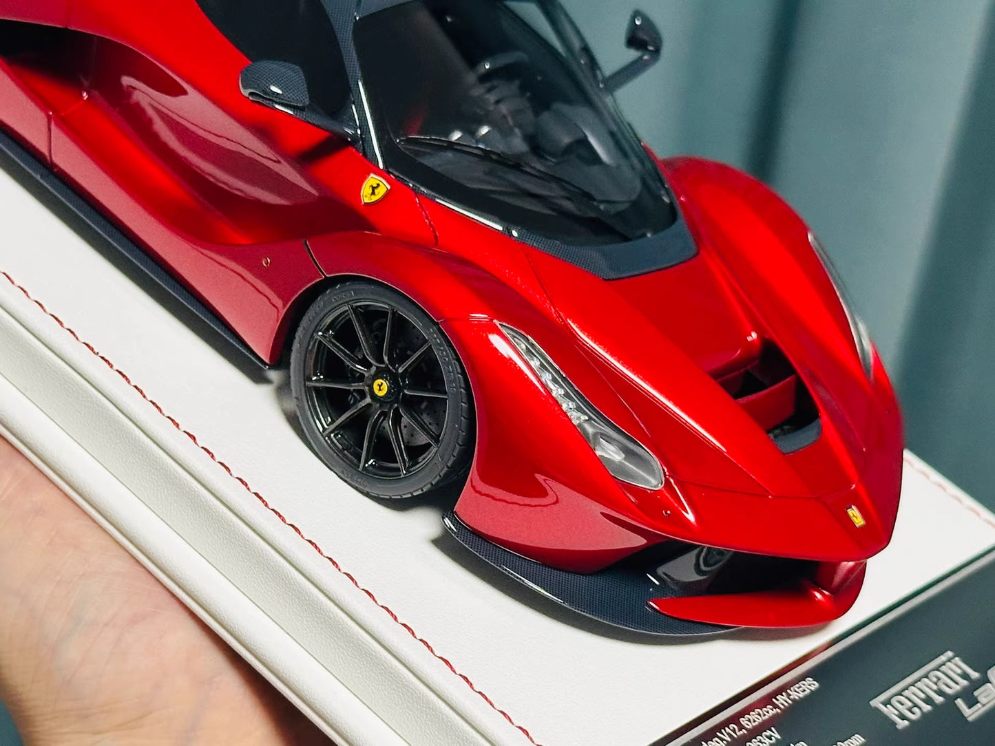 Davis & Giovanni 1/18 Ferrari LaFerrari (F150) Metallic Red Carbon Roof | Limited 12