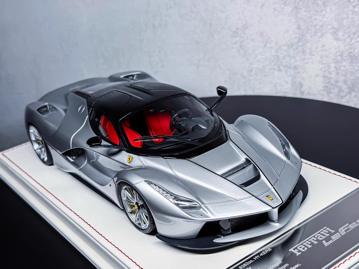 Davis & Giovanni 1/18 Ferrari LaFerrari Silver Limited 12 Resin Model