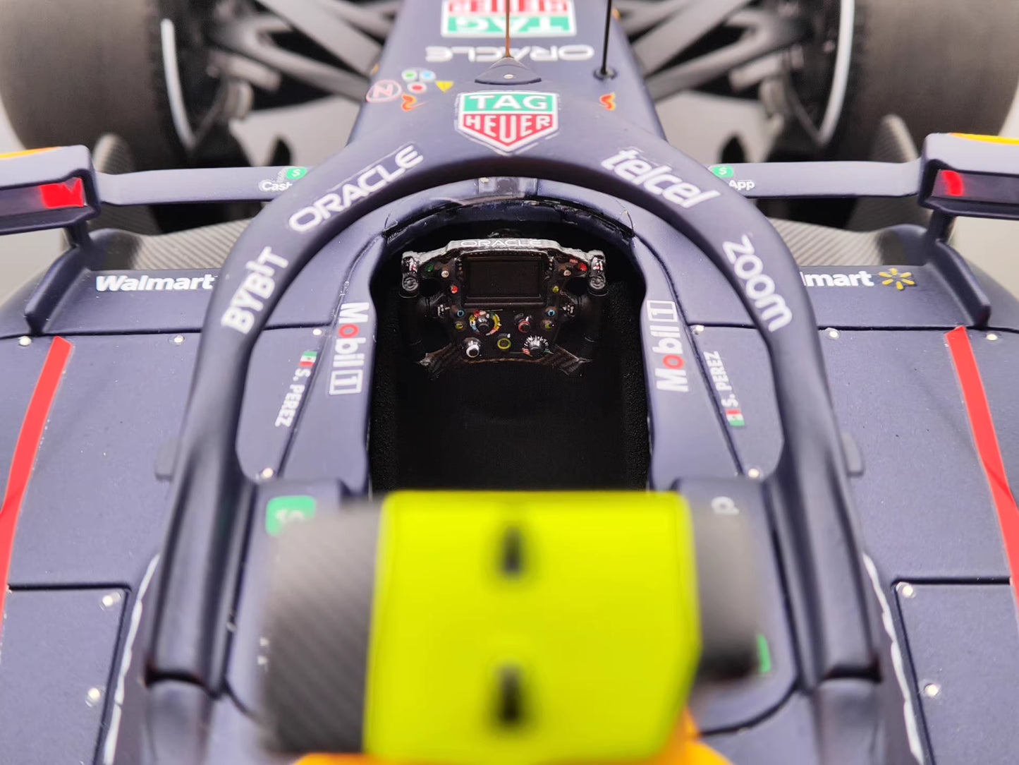 Amalgam 1/18 Red Bull Racing RB19 – 2023 Season Livery Model | Air Shipping from China