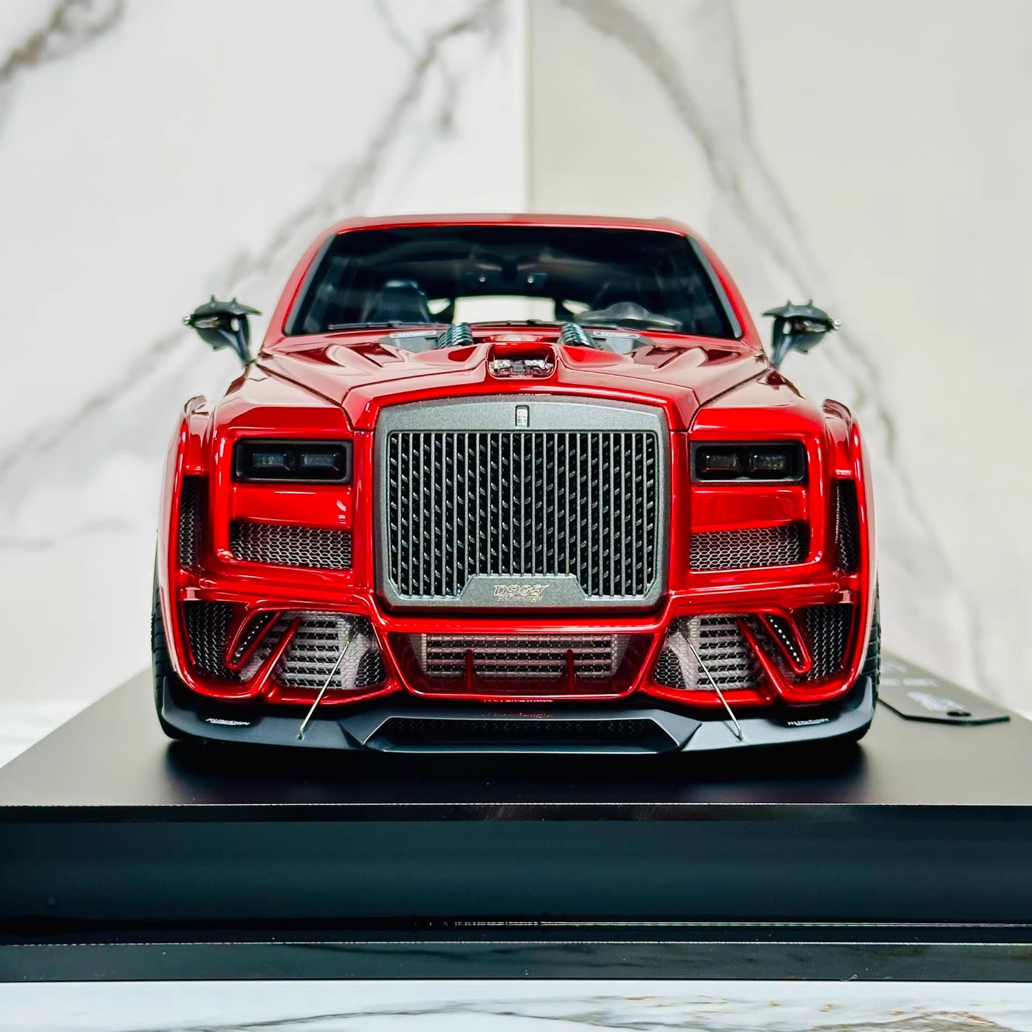 DreamWalkers 1/18 Rolls-Royce Cullinan RR.Darknight D900 Flame Red Resin Model LE 99