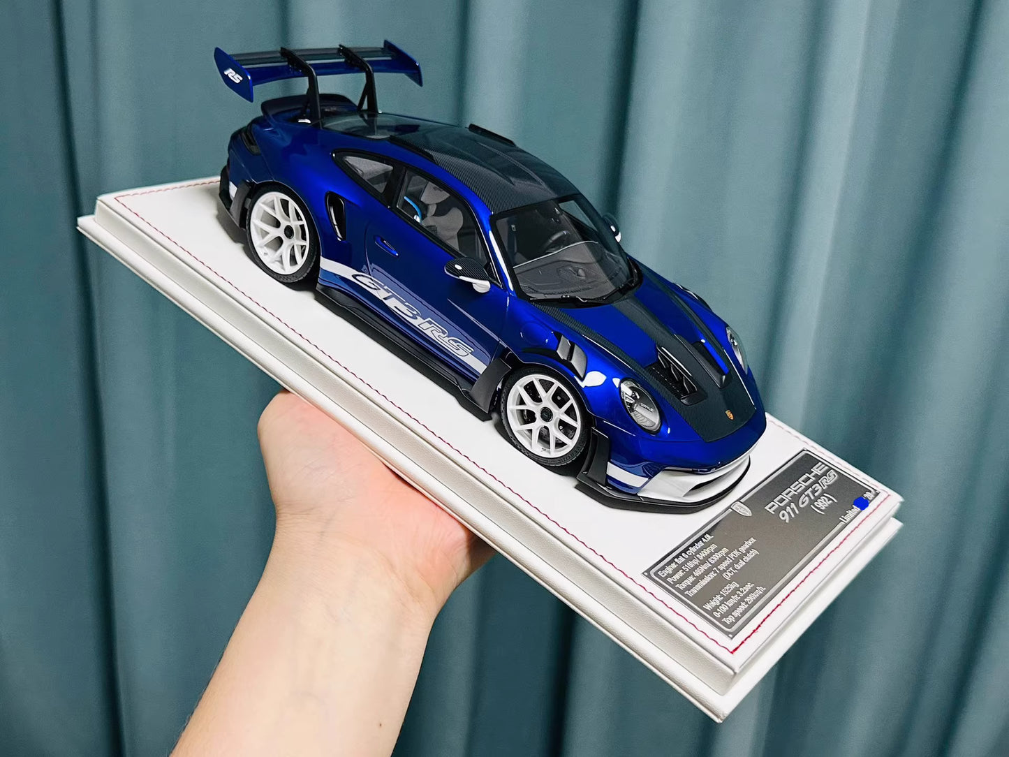 Davis & Giovanni 1/18 Porsche 911 GT3 RS 992.1 PTS San Marino Blue | LE 20