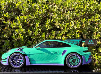 VIP 1/18 Porsche 911 (992) GT3 RS MR Mint Green Resin Model (VIP1806110)