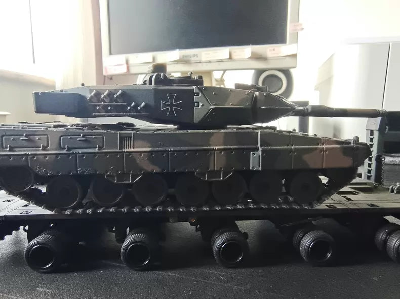 Drake 1/50 Oshkosh HET M1070 Heavy Equipment Transporter With M1000 Trailer & M1A2 Abrams Tank