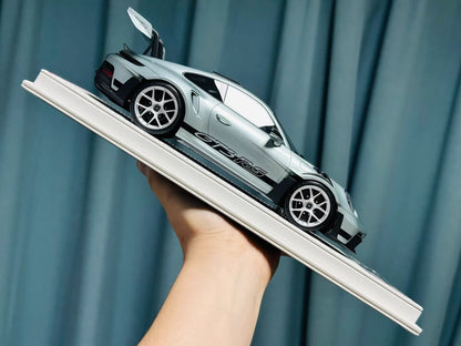 Davis & Giovanni 1/18 Porsche 911 GT3 RS 992.1 PTS Metallic Grey Green | LE 6
