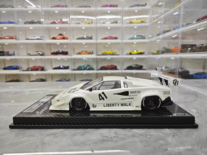 VIP 1/18 Lamborghini Countach LB Widebody White Resin Model with Display Case