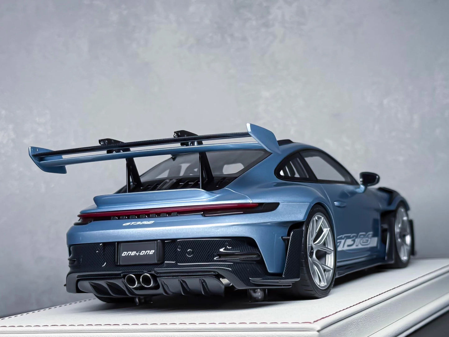 Davis & Giovanni 1/18 Porsche 911 (992) GT3 RS Ice Blue Resin Model Limited 8