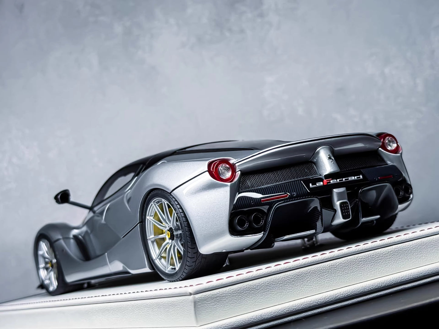 Davis & Giovanni 1/18 Ferrari LaFerrari Silver Limited 12 Resin Model