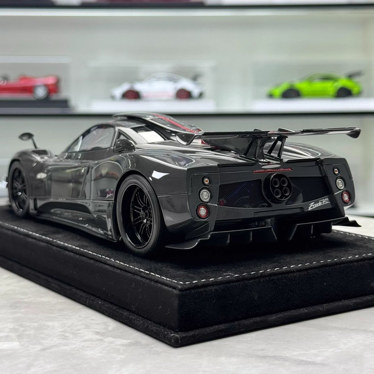 HH 1:18 Pagani Zonda 760 (Zonda Specials) Hardtop Resin Model · Carbon Grey/Red Stripe