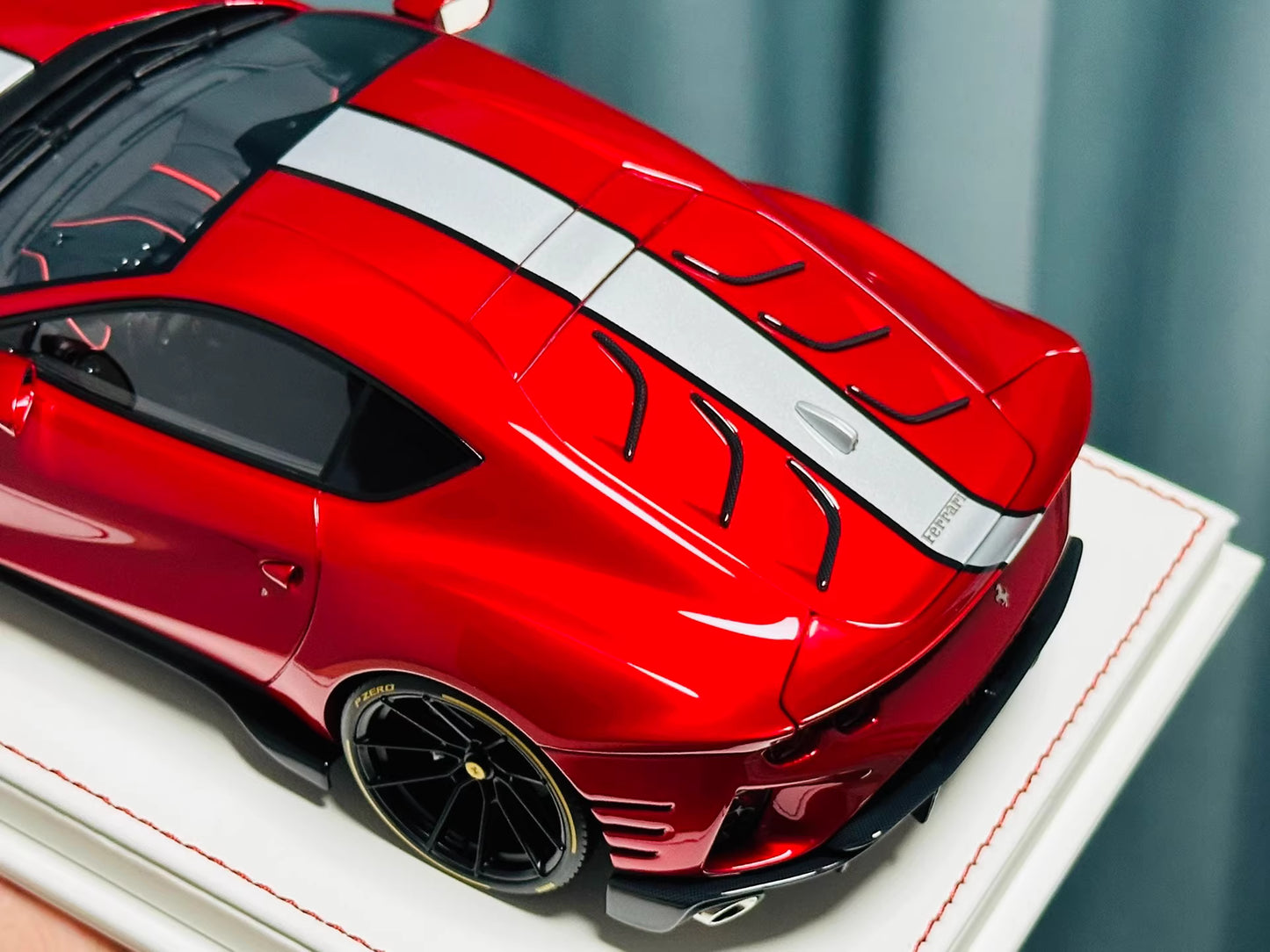 Davis & Giovanni 1/18 Ferrari 812 Competizione Novitec Rosso Red Limited 30 pcs