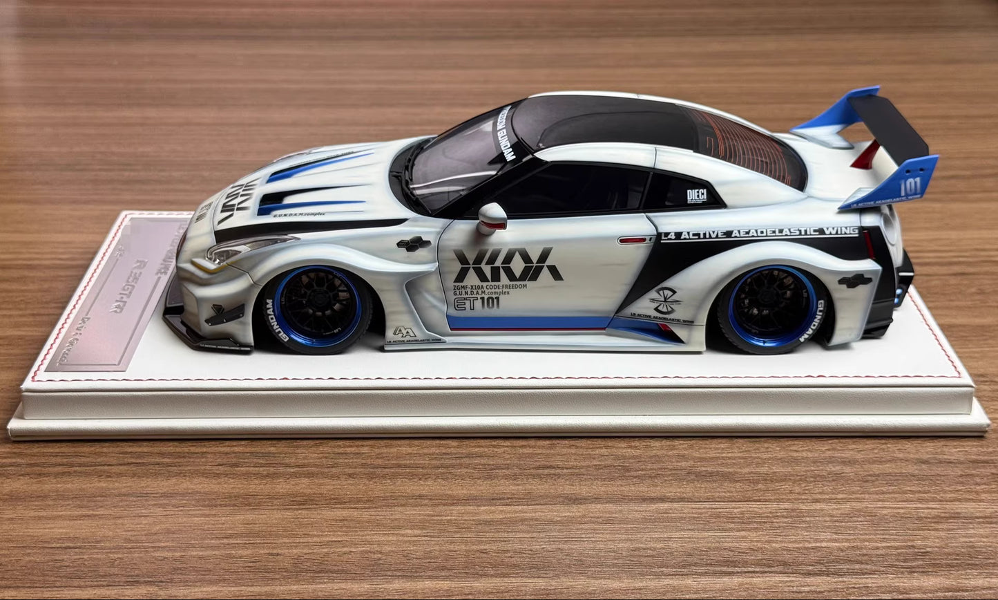 Davis & Giovanni 1/18 LB-Silhouette WORKS GT Nissan 35GT-RR “Freedom Gundam” Matte White (Limited 35)