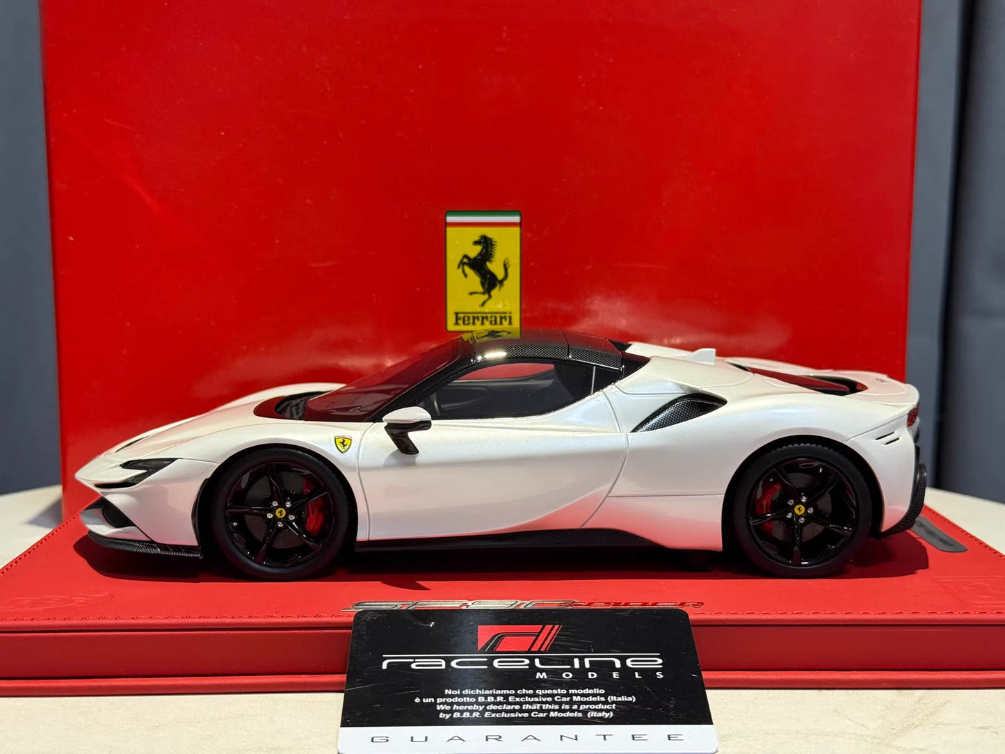 BBR 1/18 Ferrari SF90 Spider Resin Model Pearl White Carbon Roof Deluxe Edition