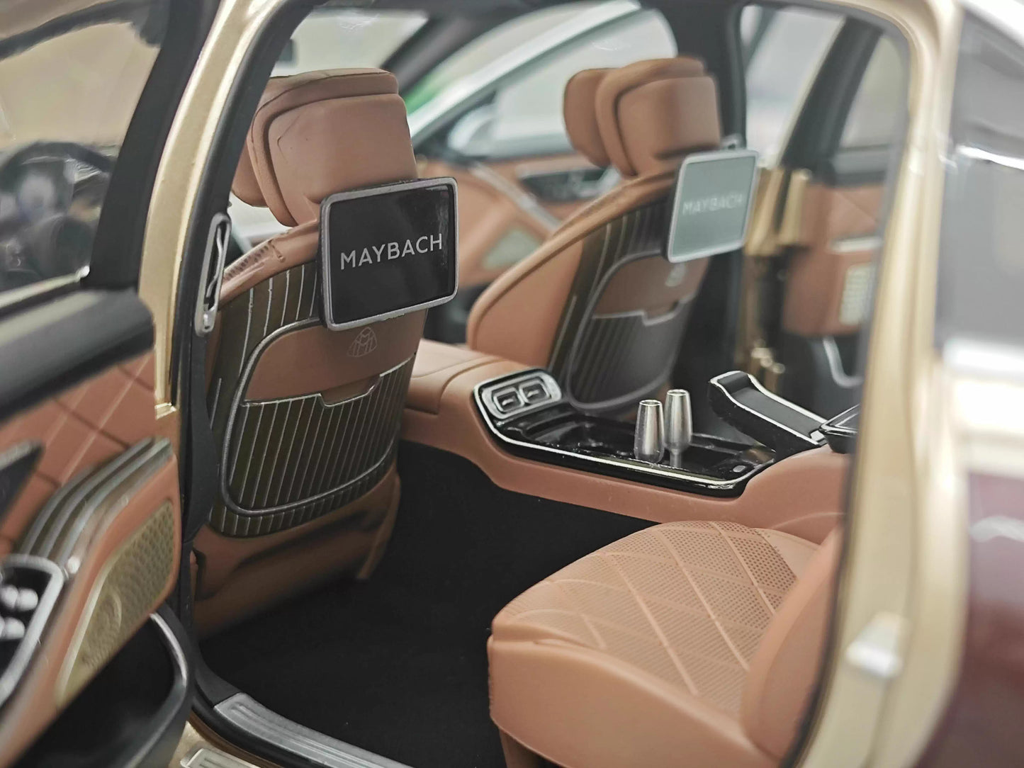 Almost Real 1/18 Mercedes-Maybach S680 Two-Tone Kalahari Gold Diecast Model