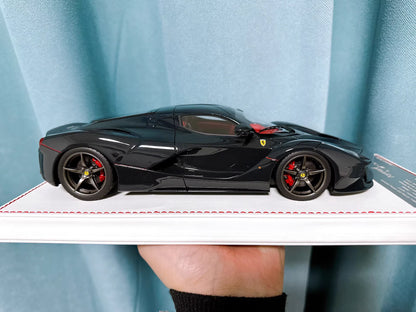 Davis & Giovanni 1/18 Ferrari LaFerrari (F150) Full Carbon Black | Limited 36