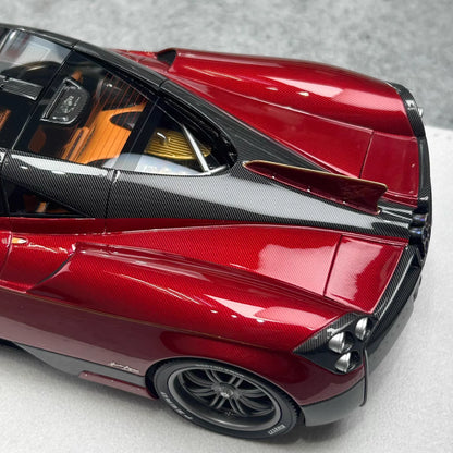 FuelMe 1/18 Pagani Huayra Dinastia Red Dragon Edition Model