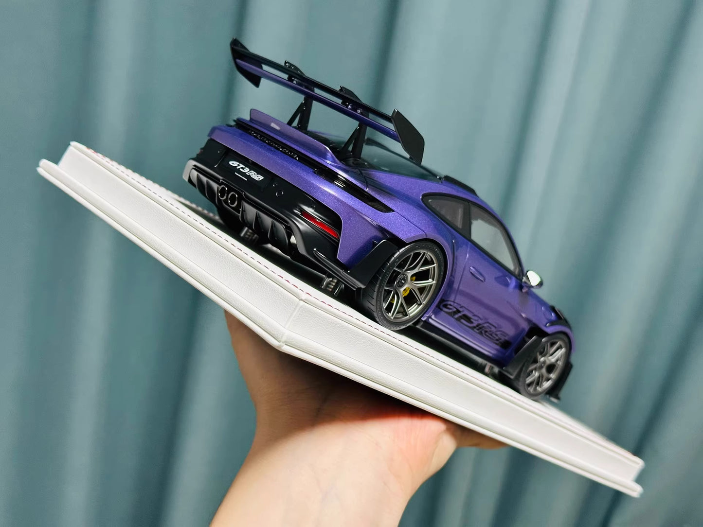 Davis & Giovanni 1/18 Porsche 911 GT3 RS 992.1 PTS Amethyst Purple Limited 6 pcs