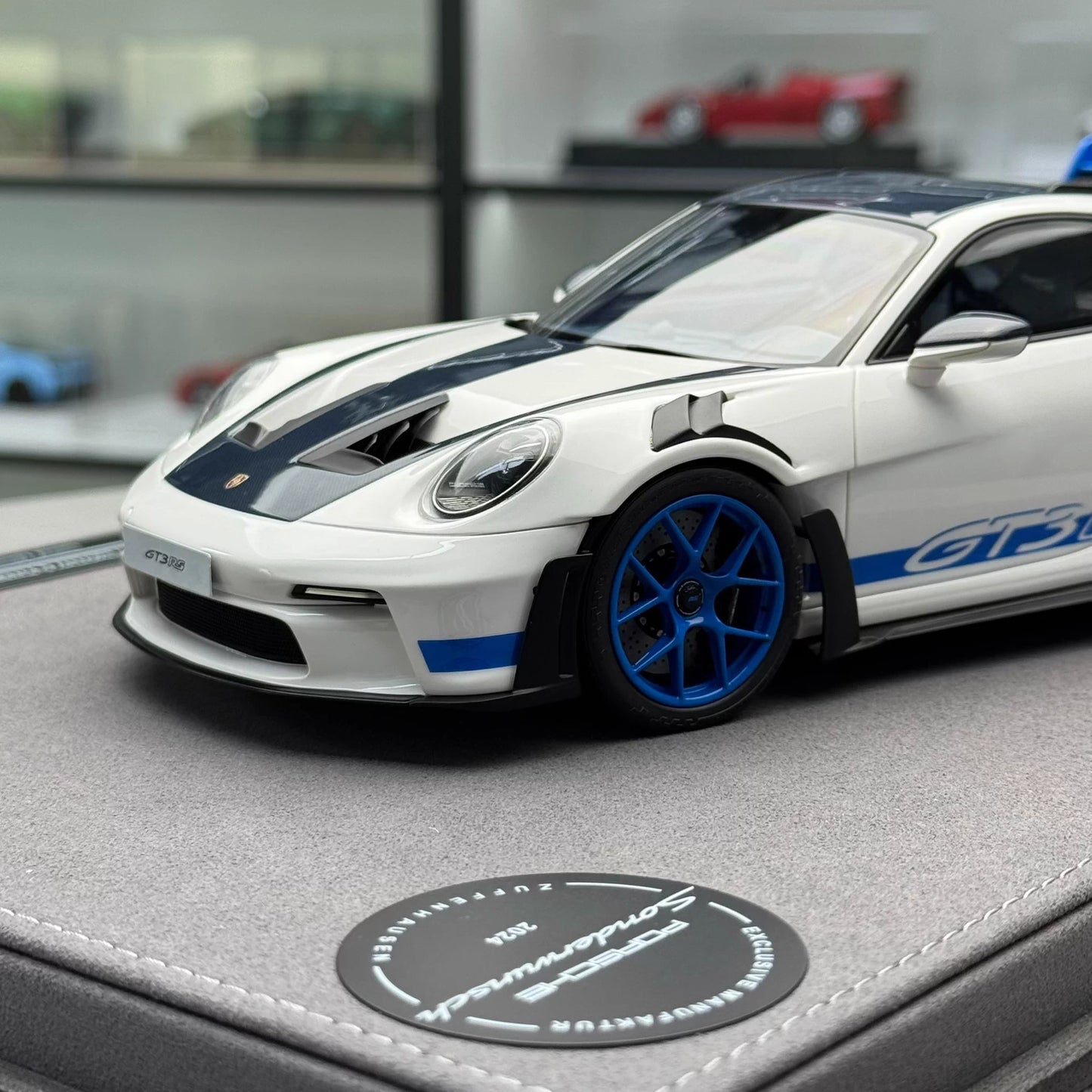 TP 1:18 + 1:64 Porsche 911 GT3 RS (992) Sonderwunsch Set · White/Carbon Grey/Blue