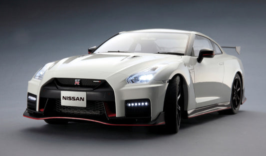 DeAgostini 1/8 Nissan GT-R R35 Full Built Model by Model Domain – Professional Handcrafted Edition
