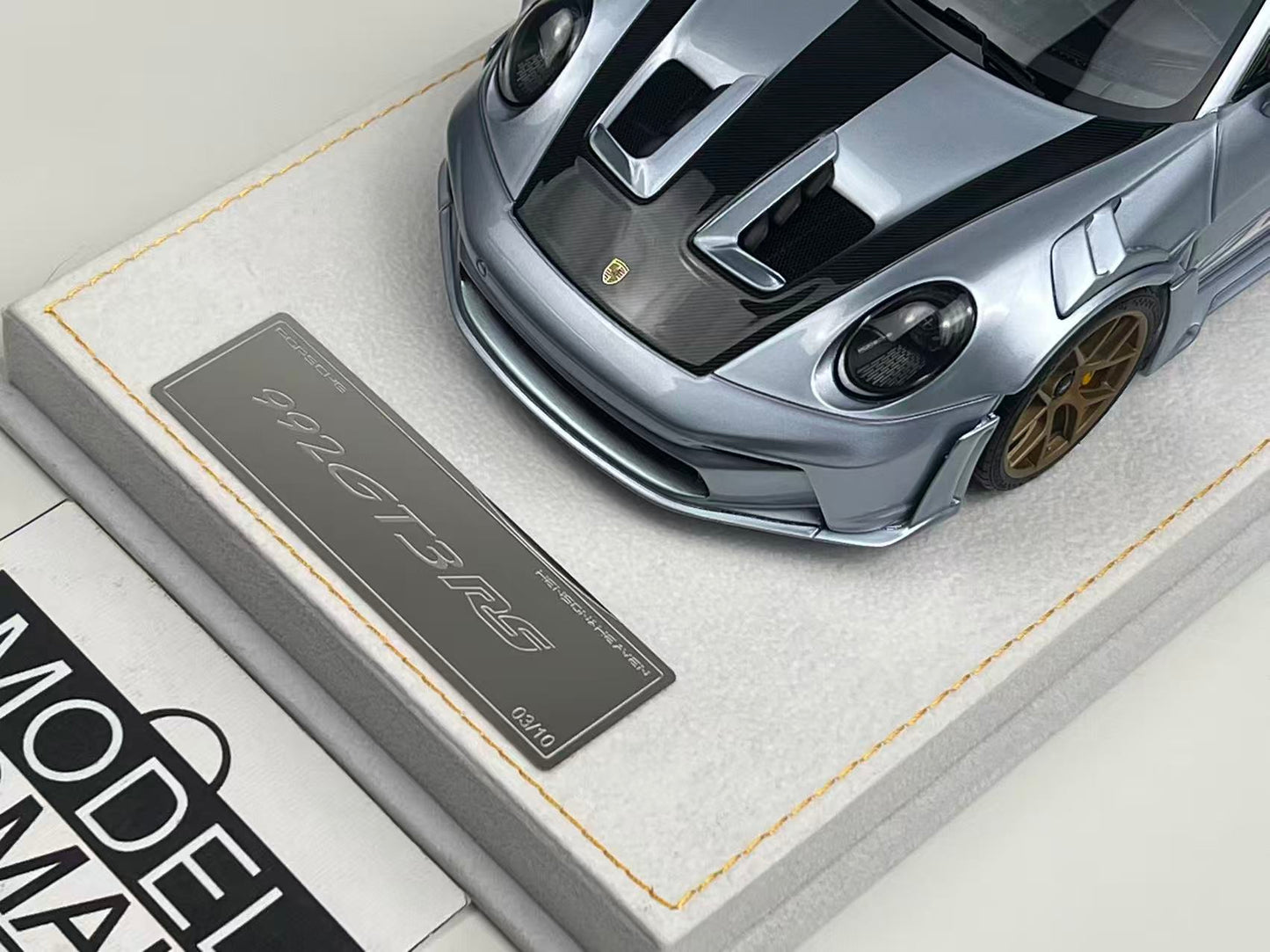 HH 1/18 Porsche 911 GT3 RS 992 Ice Blue Private Commission – Air Shipping