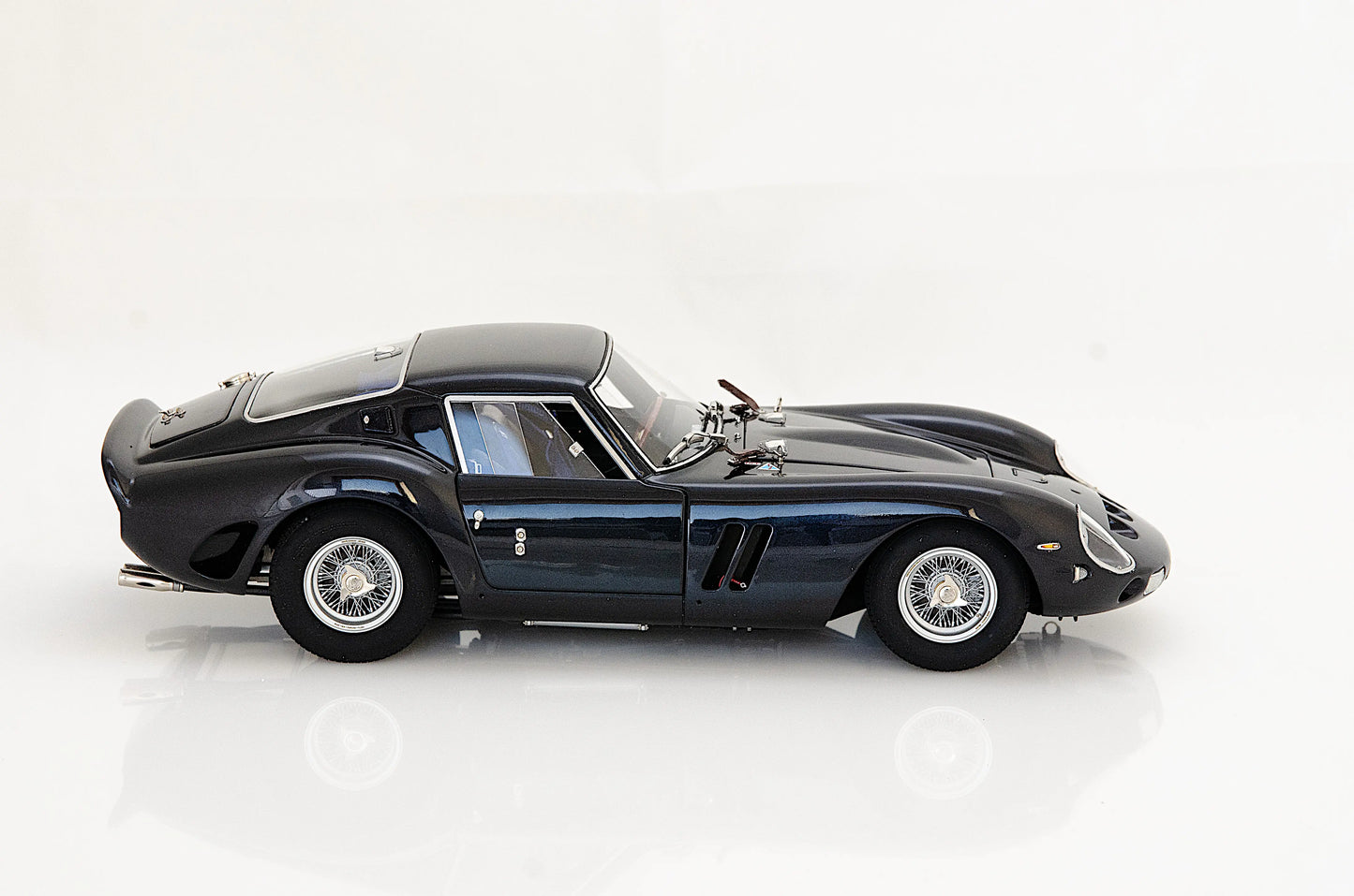 MARTISAN 1/18 Ferrari 250 GTO – Midnight Blue Brass Model | Air Shipping from China