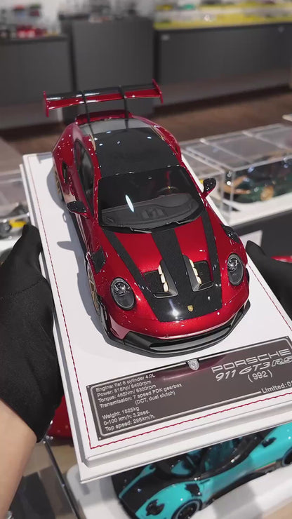 Davis & Giovanni 1/18 Porsche 911 GT3 RS 992.1 Magma Red Weissach Gold Wheels Limited 8 pcs